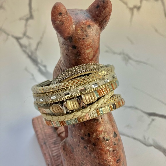 Multicolor Layered Bracelet - Picture 3 of 6